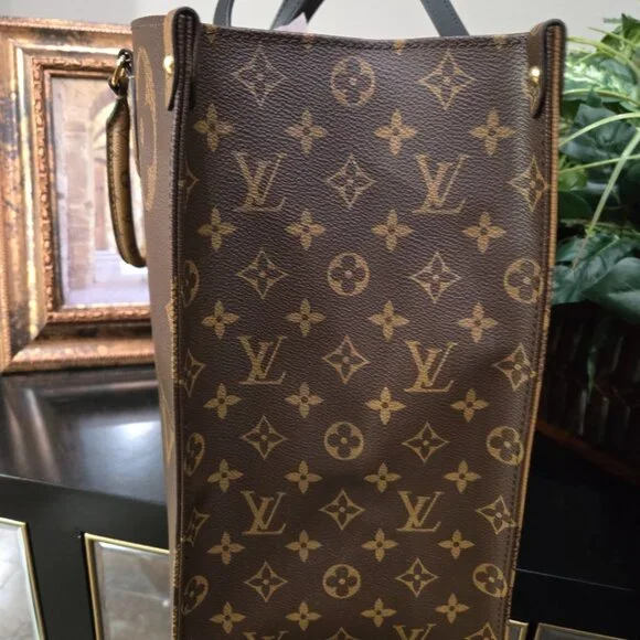 Pristine Authentic LV on the Go Reverse Mono Giant GM Tote - Picture 2 of 10